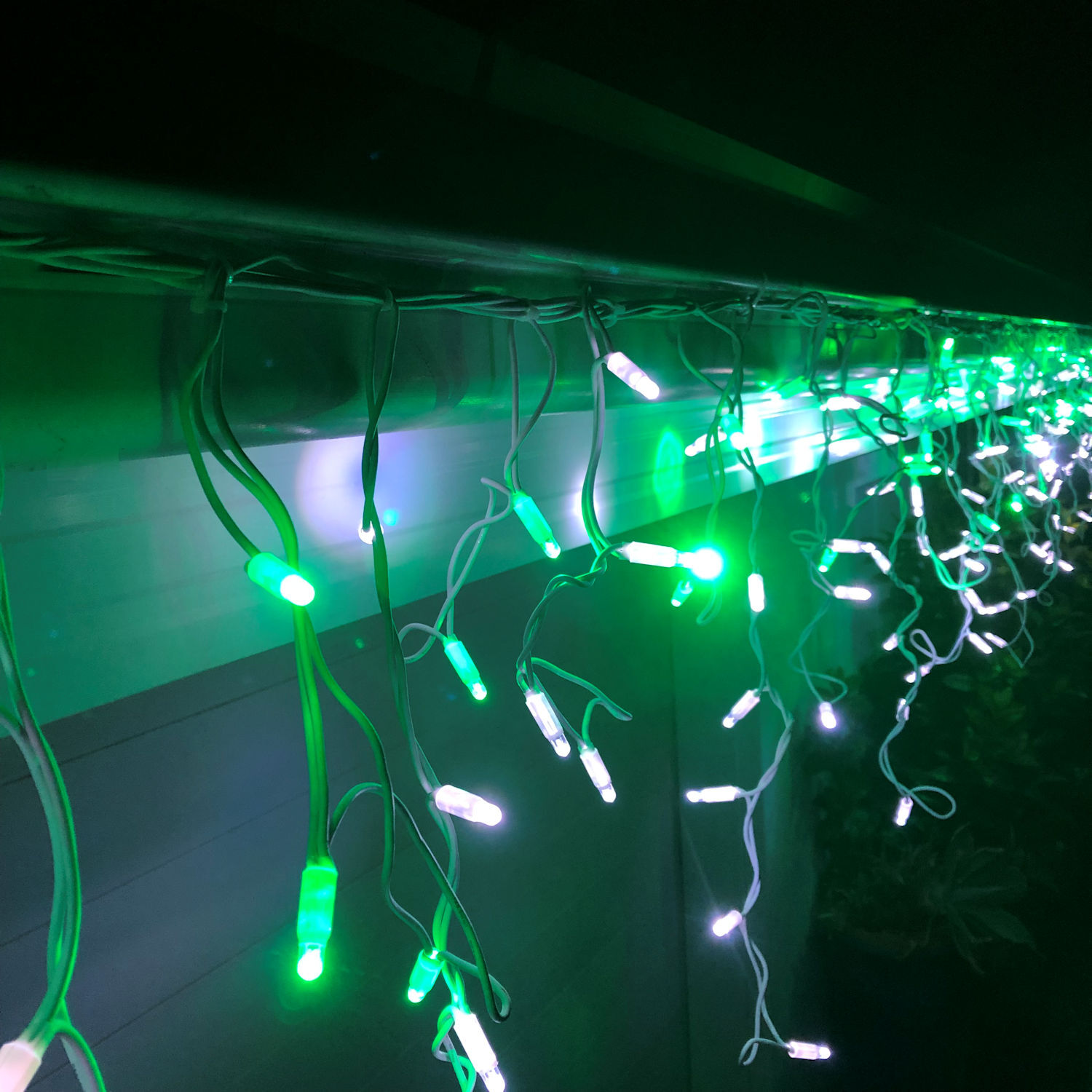 LED Icicle Lights Green & White 4.8m Extendable Christmas Complete