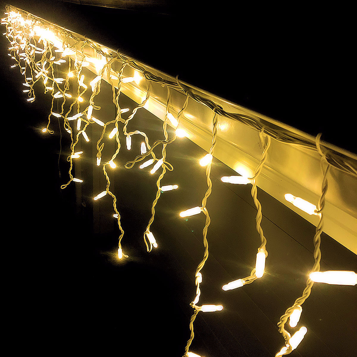 Icicle Lights WARM WHITE 4.8m Christmas Complete