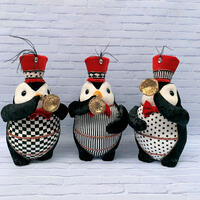 Penguins Red/Black 31cm - 3 styles