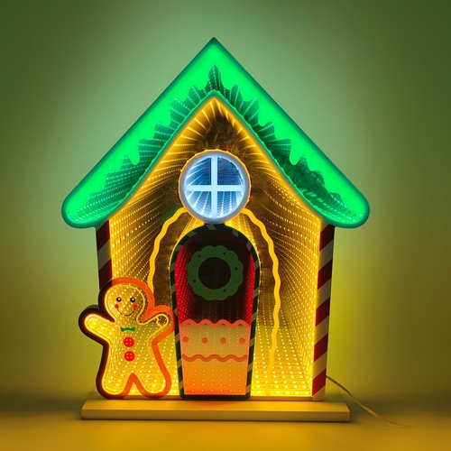 Infinity Gingerbread House 40cm